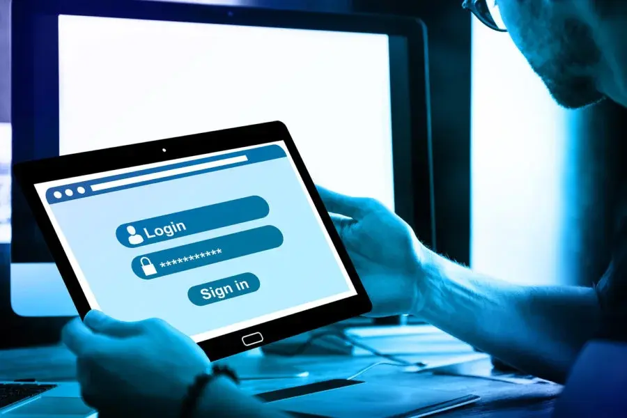 Mayúsculas y Símbolos en Contraseñas No Detienen a los Hackers