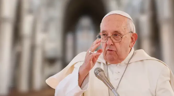 Cybercriminals Exploit the Death of Pope Francis