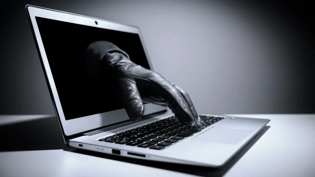 SnakeStealer: El Infostealer que Domina el Robo de Contraseñas en 2025