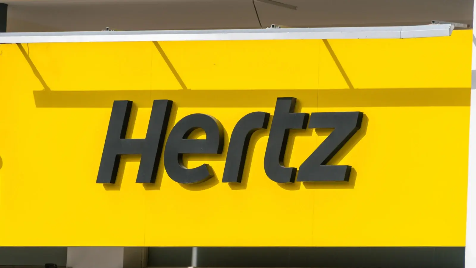 Gigante de Alquiler de Automóviles Hertz Confirma Violación de Datos